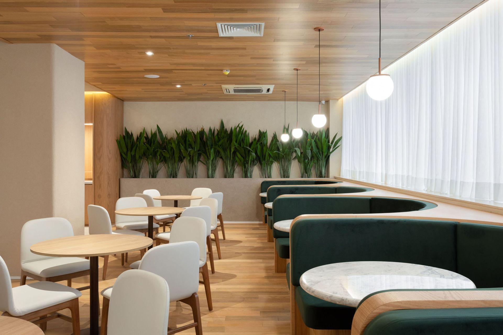 Qoya Hotel Curitiba, Curio Collection By Hilton Exterior foto The interior of the lounge