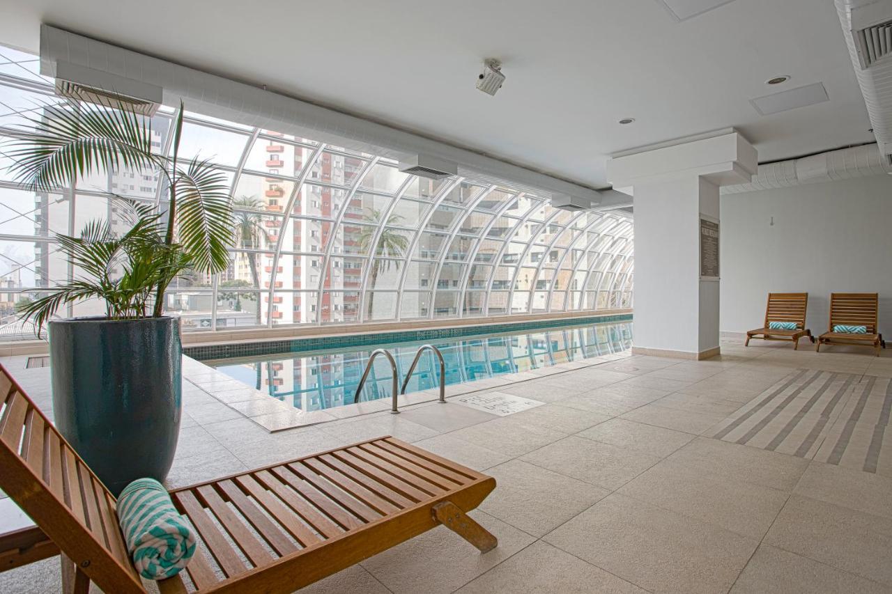 Qoya Hotel Curitiba, Curio Collection By Hilton Exterior foto The pool at the hotel