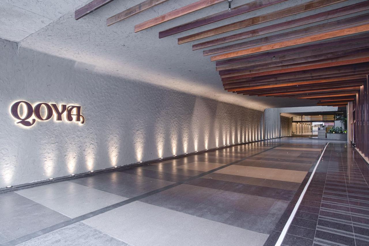Qoya Hotel Curitiba, Curio Collection By Hilton Exterior foto Entrance to the hotel
