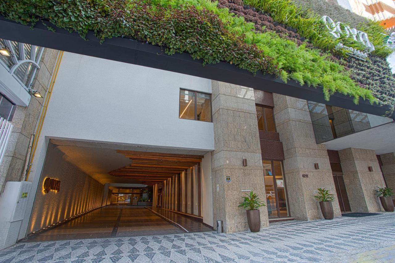 Qoya Hotel Curitiba, Curio Collection By Hilton Exterior foto Entrance